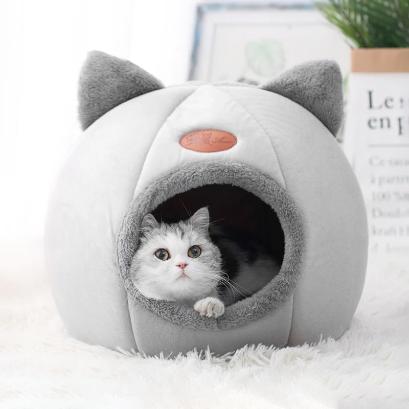 Cozy Winter Cat Cave Bed – Plush Igloo Nest for Cats & Small Dogs (Warm & Removable Cushion)